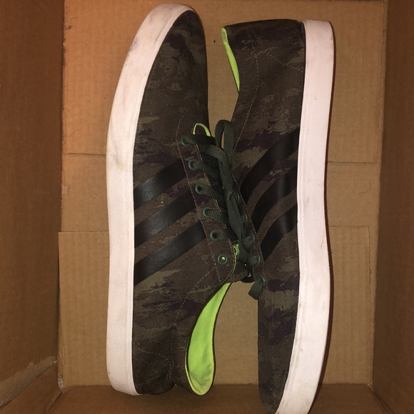 Adidas snikers US size 12 - Picture 5 of 5